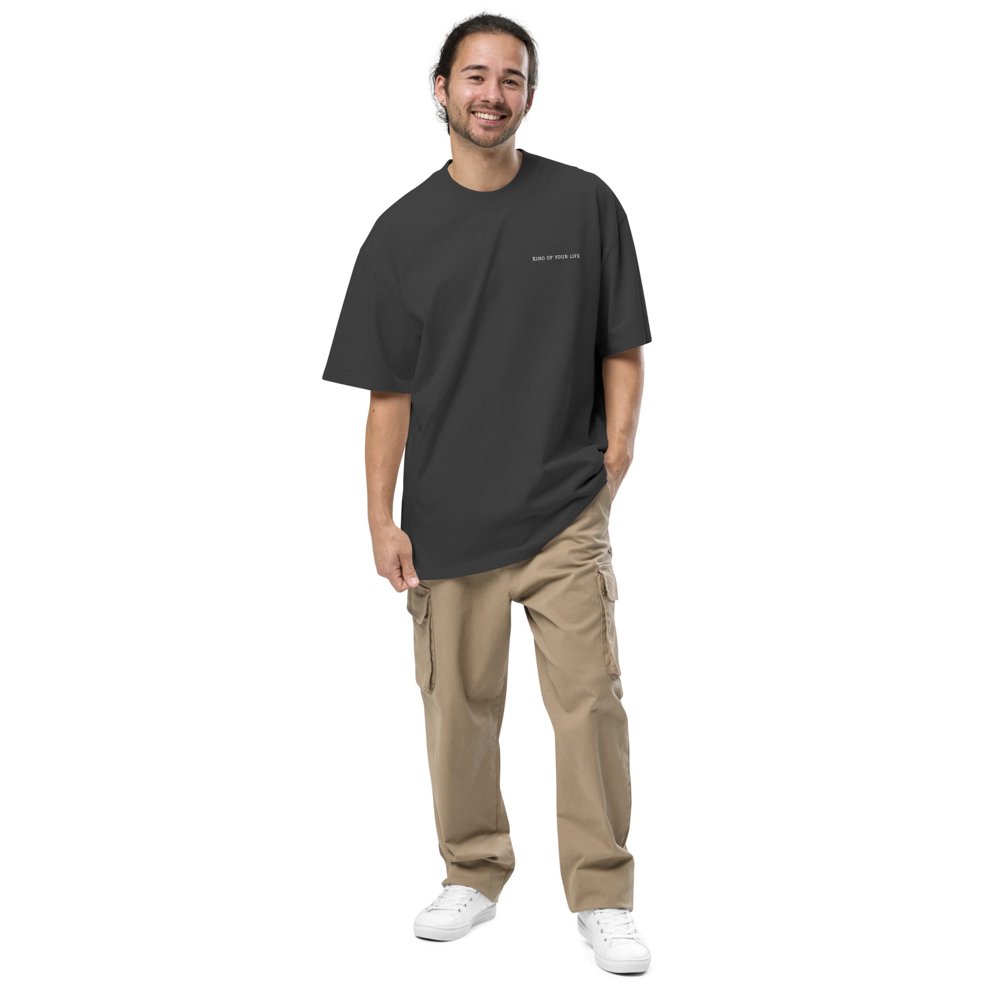 Oversized faded t-shirt – front view USA style
