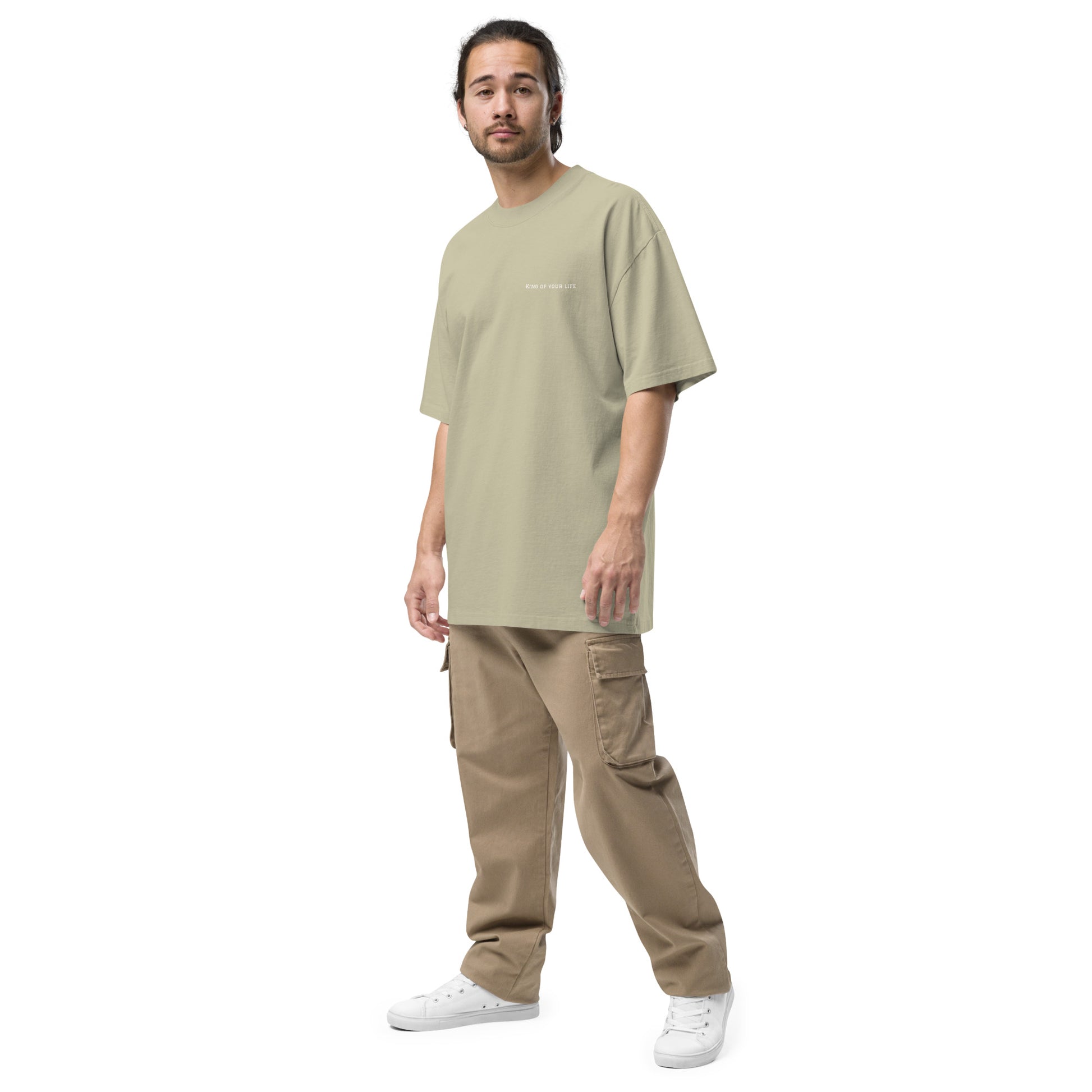 Oversized faded t-shirt – front view USA style