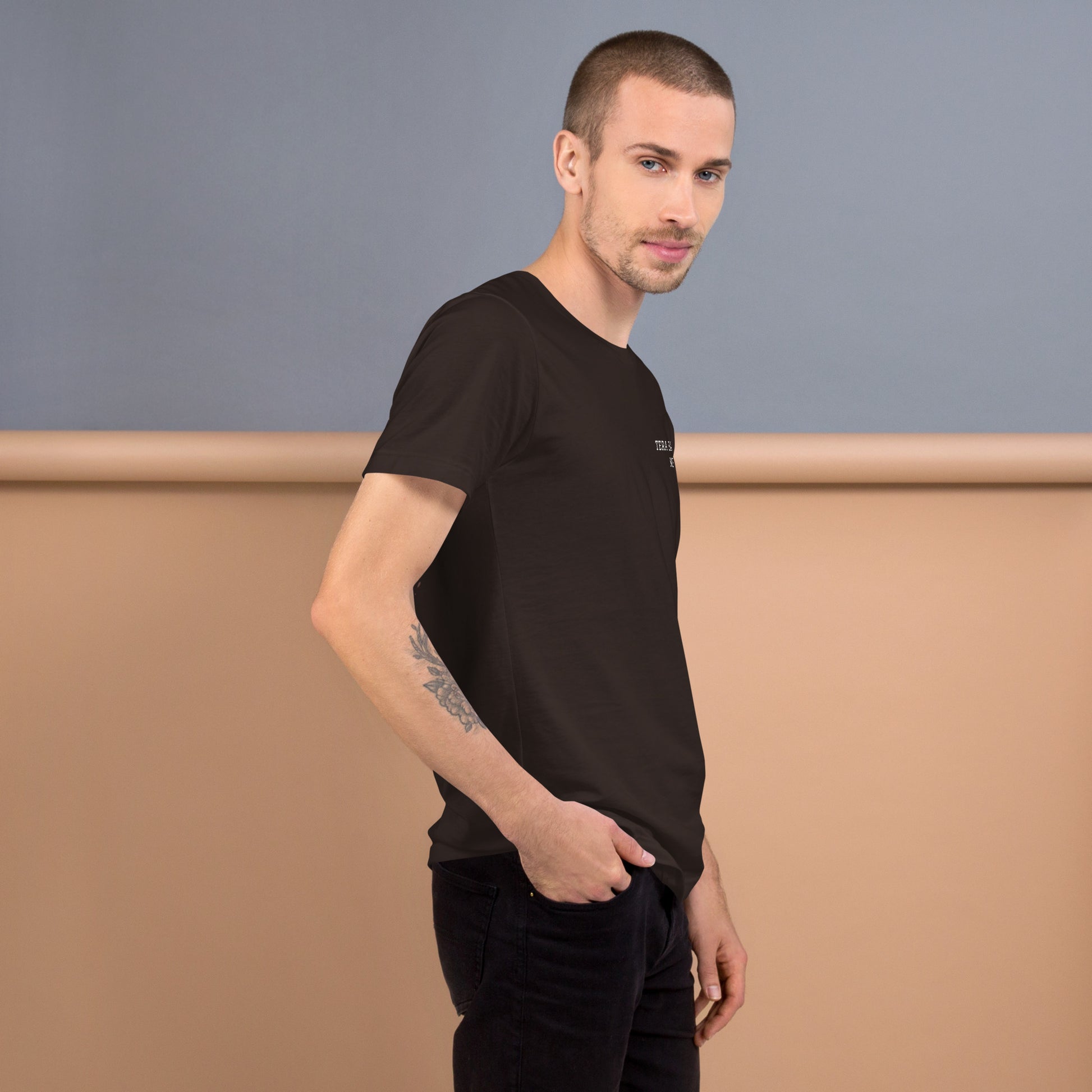 Premium cotton unisex tee USA 
market 