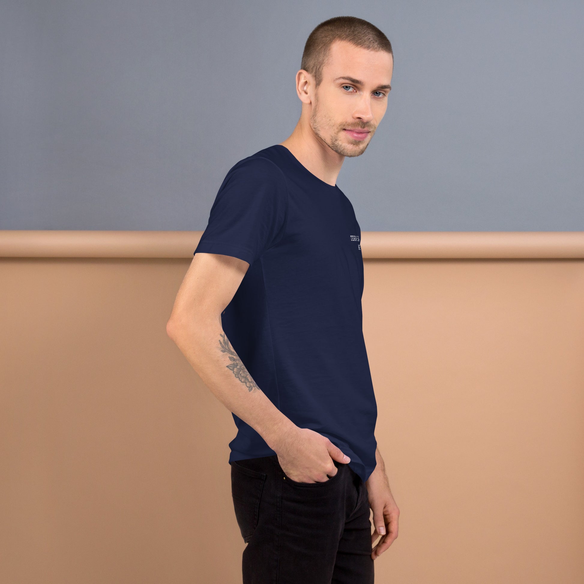 Premium cotton unisex tee USA market